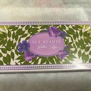 Ace Beaute Violet Sage Pallet